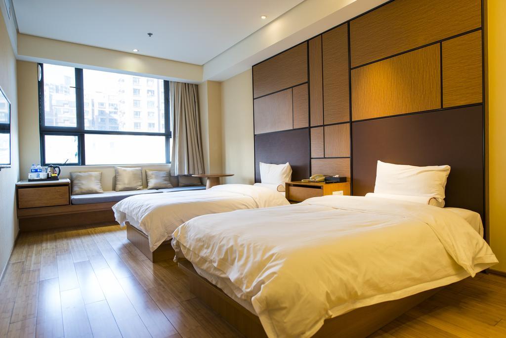 Ji Hotel Shanghai Hongqiao Jinhui Road Room photo