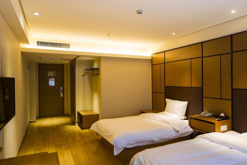 Ji Hotel Shanghai Hongqiao Jinhui Road Room photo